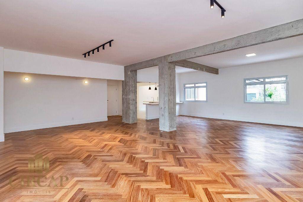 Apartamento à venda com 3 quartos, 200m² - Foto 11