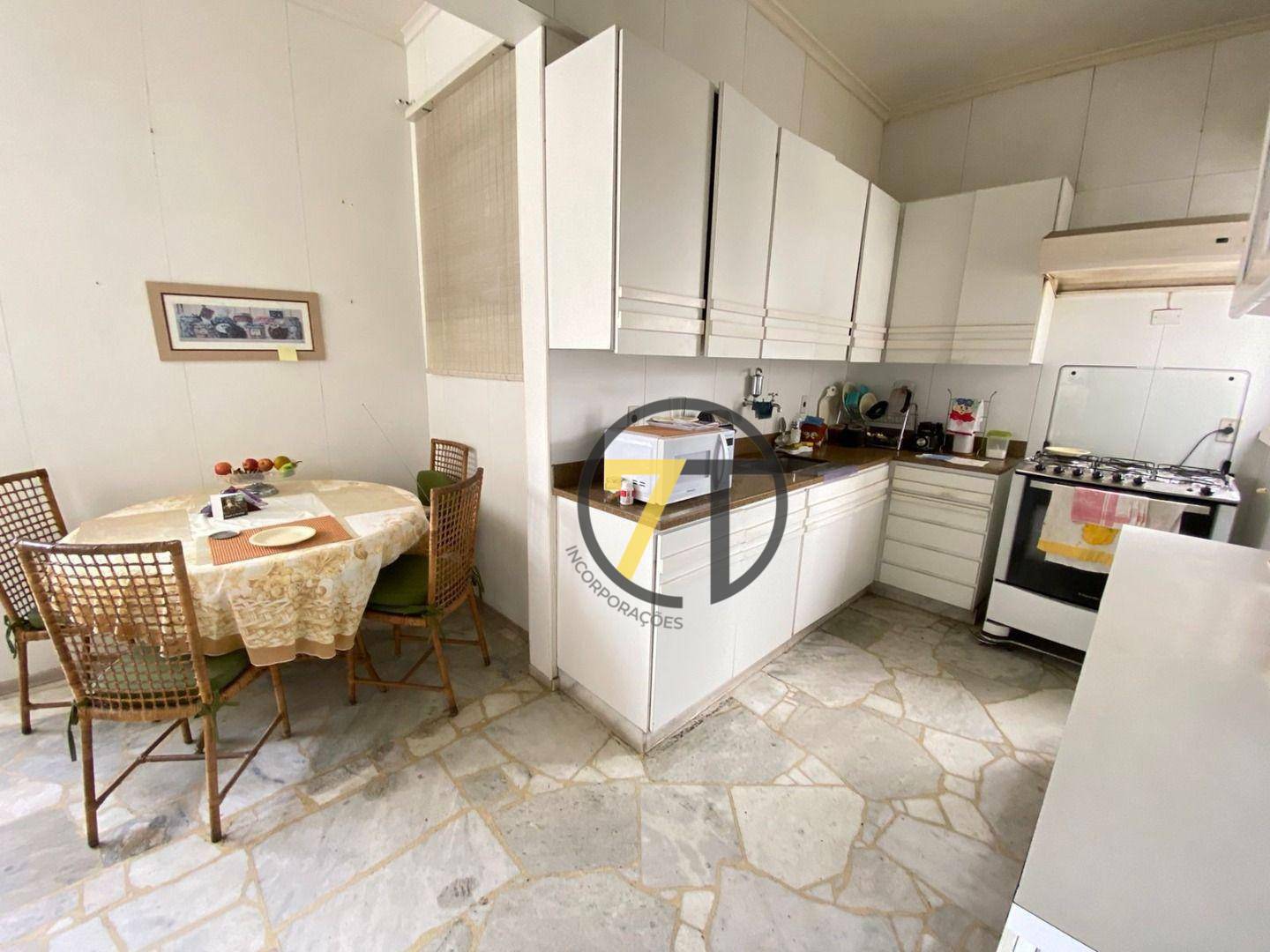 Apartamento à venda com 4 quartos, 182m² - Foto 18