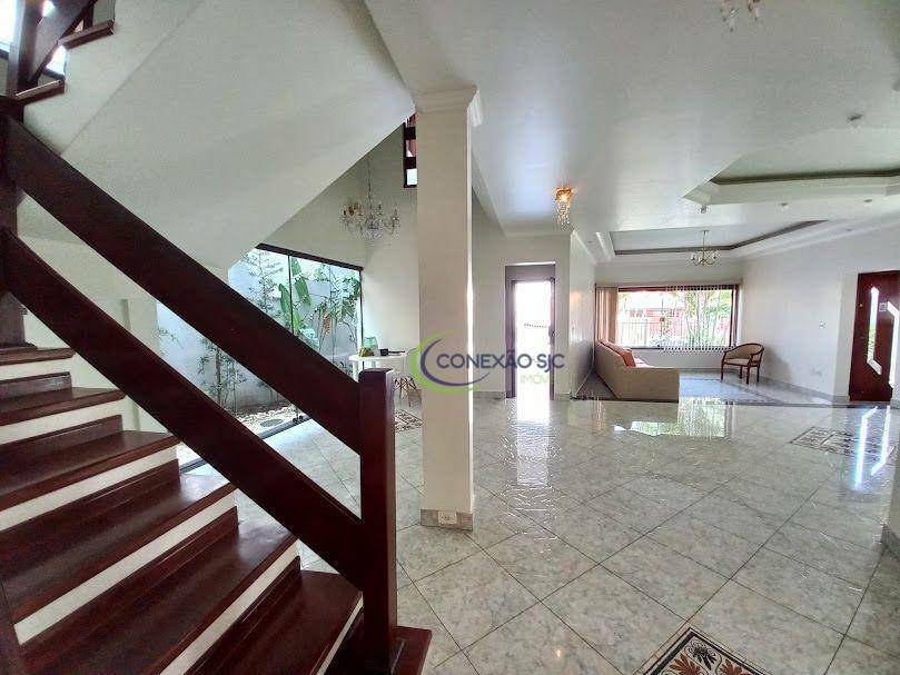 Sobrado à venda e aluguel com 4 quartos, 270m² - Foto 10