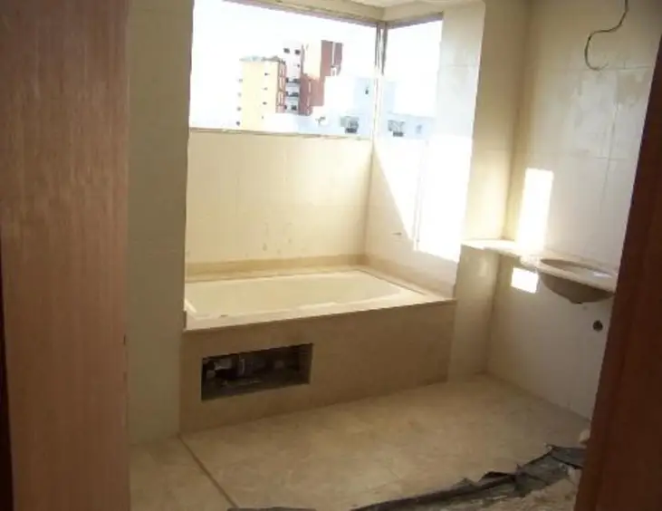 Apartamento à venda com 4 quartos, 223m² - Foto 5