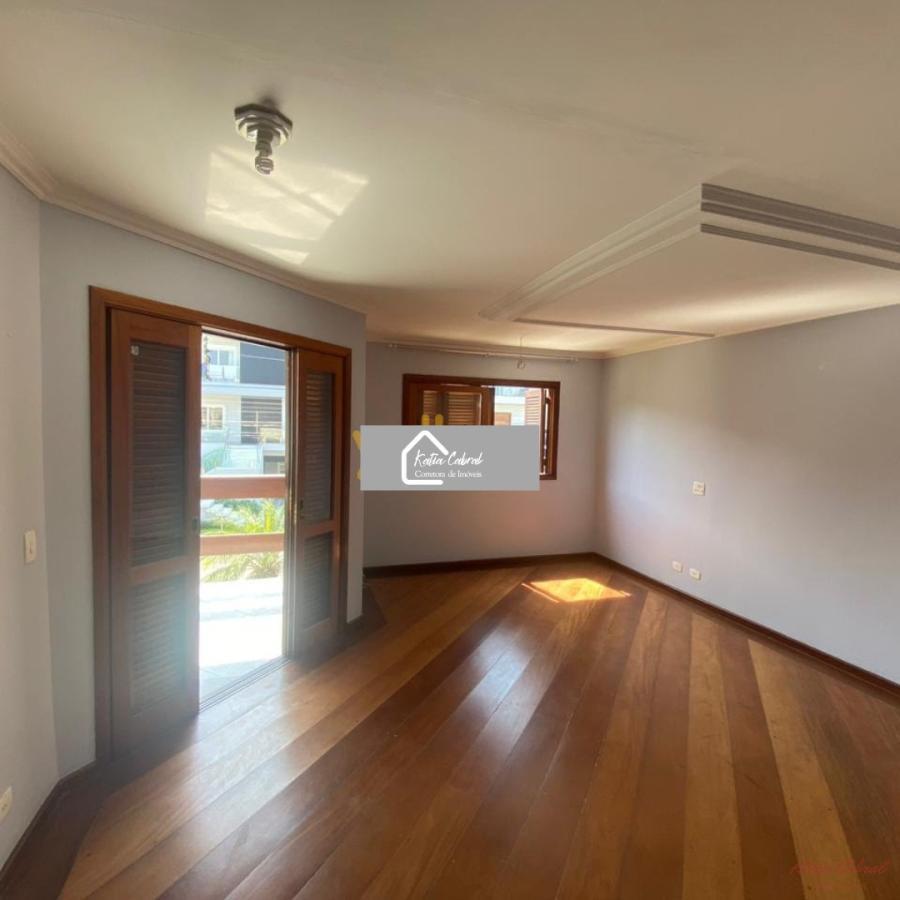 Casa à venda com 3 quartos, 300m² - Foto 3