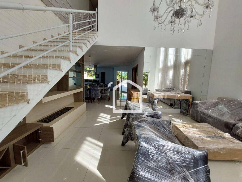 Casa de Condomínio à venda com 4 quartos, 420m² - Foto 30