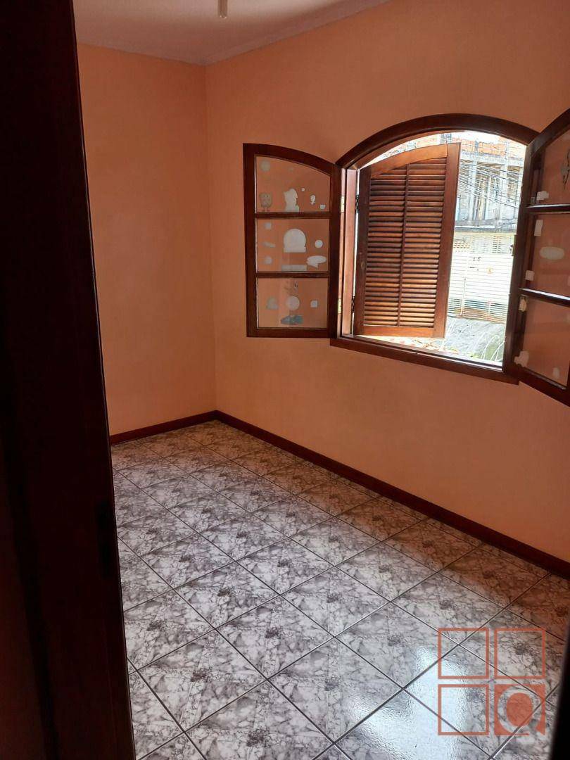 Casa de Condomínio à venda com 3 quartos, 200m² - Foto 9