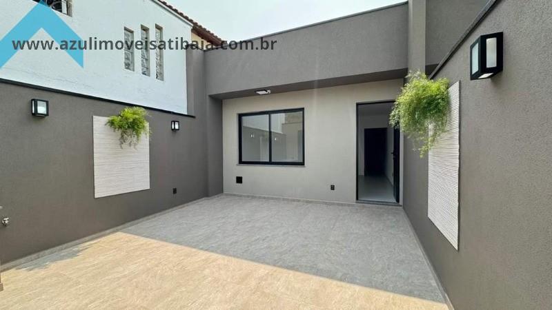 Casa à venda com 2 quartos, 72m² - Foto 1