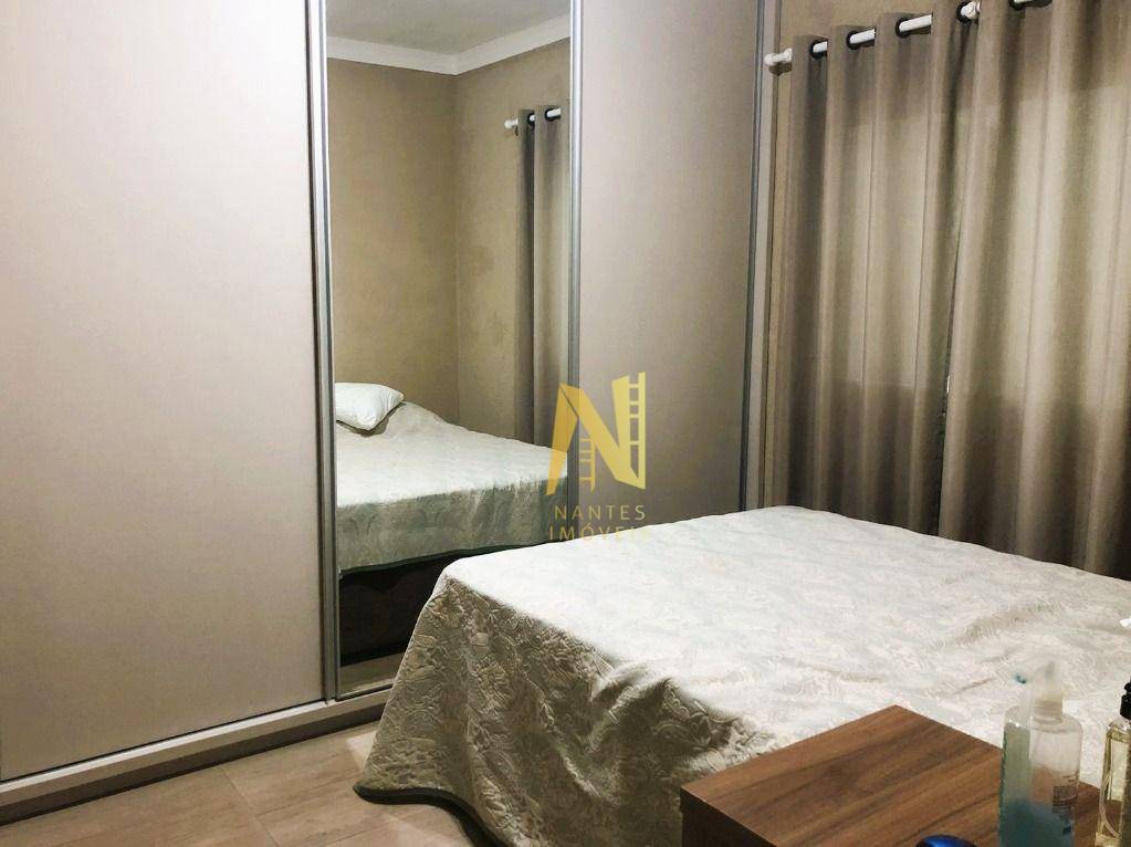 Casa à venda com 3 quartos, 230m² - Foto 22