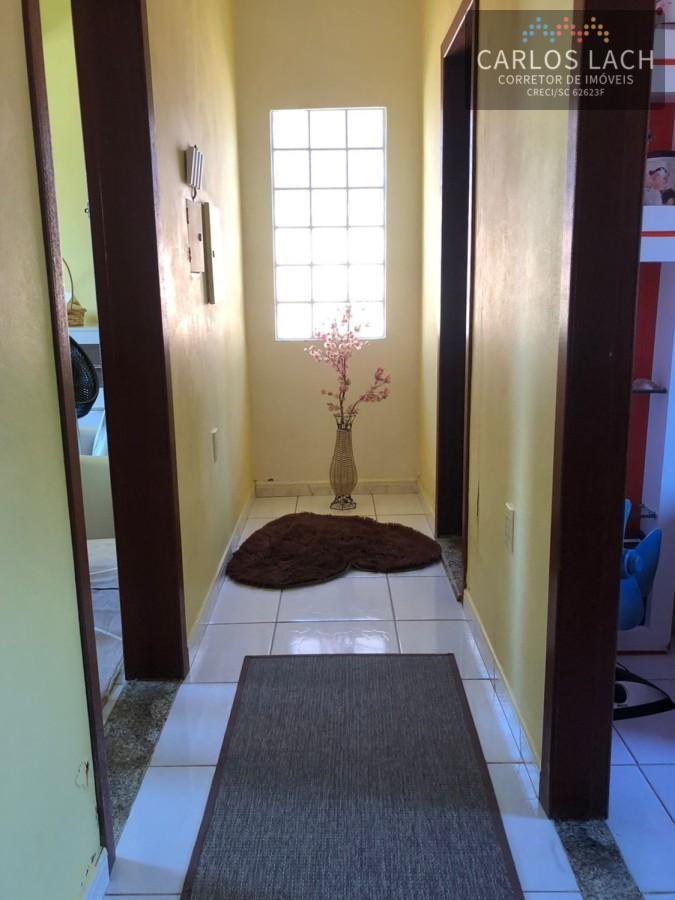 Casa à venda com 3 quartos, 360m² - Foto 2