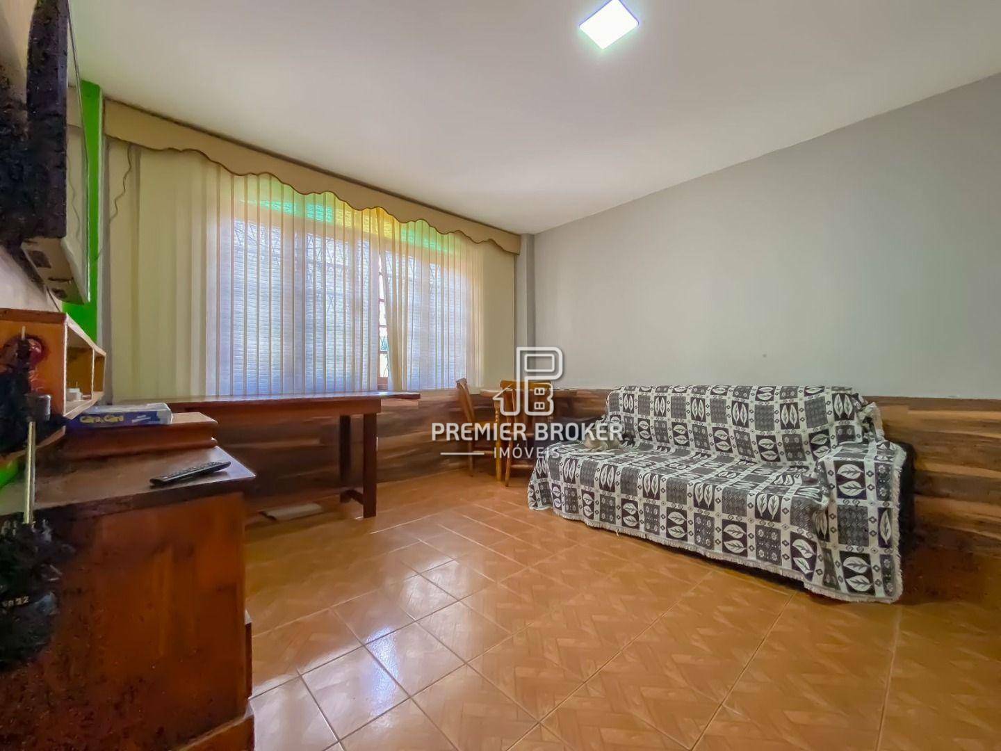 Casa à venda com 2 quartos, 120m² - Foto 2