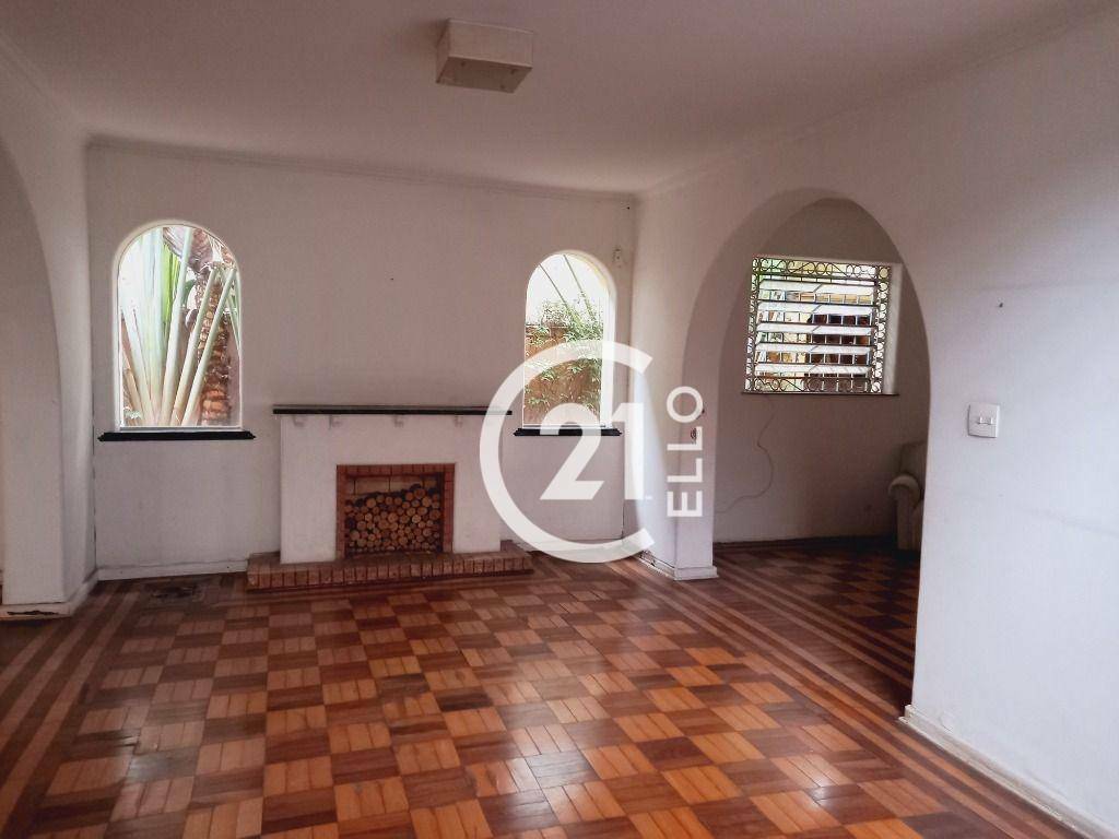 Casa à venda com 3 quartos, 290m² - Foto 4