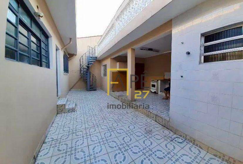 Sobrado à venda e aluguel com 3 quartos, 367m² - Foto 4