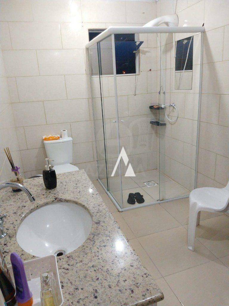 Casa à venda com 3 quartos, 300m² - Foto 13