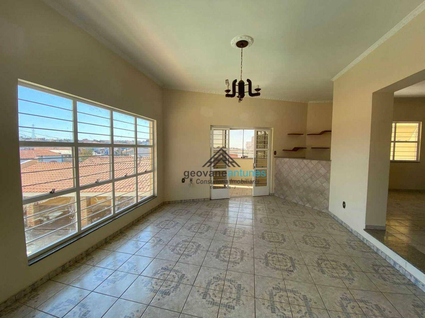 Casa à venda com 3 quartos, 380m² - Foto 14