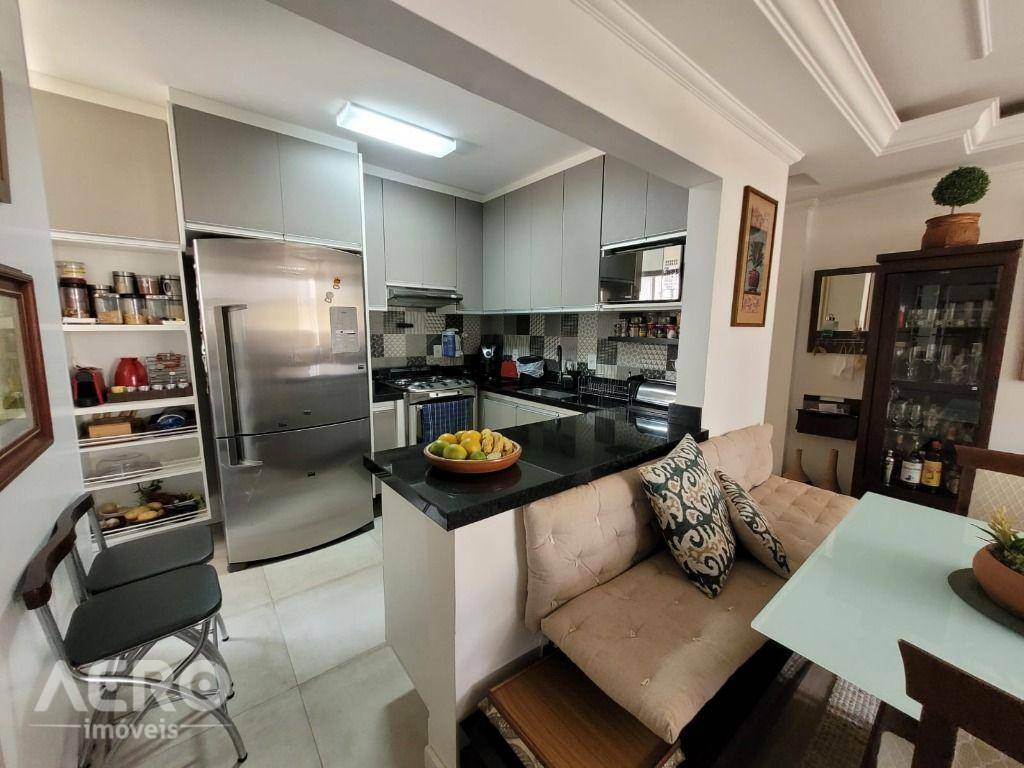 Apartamento à venda com 3 quartos, 74m² - Foto 19