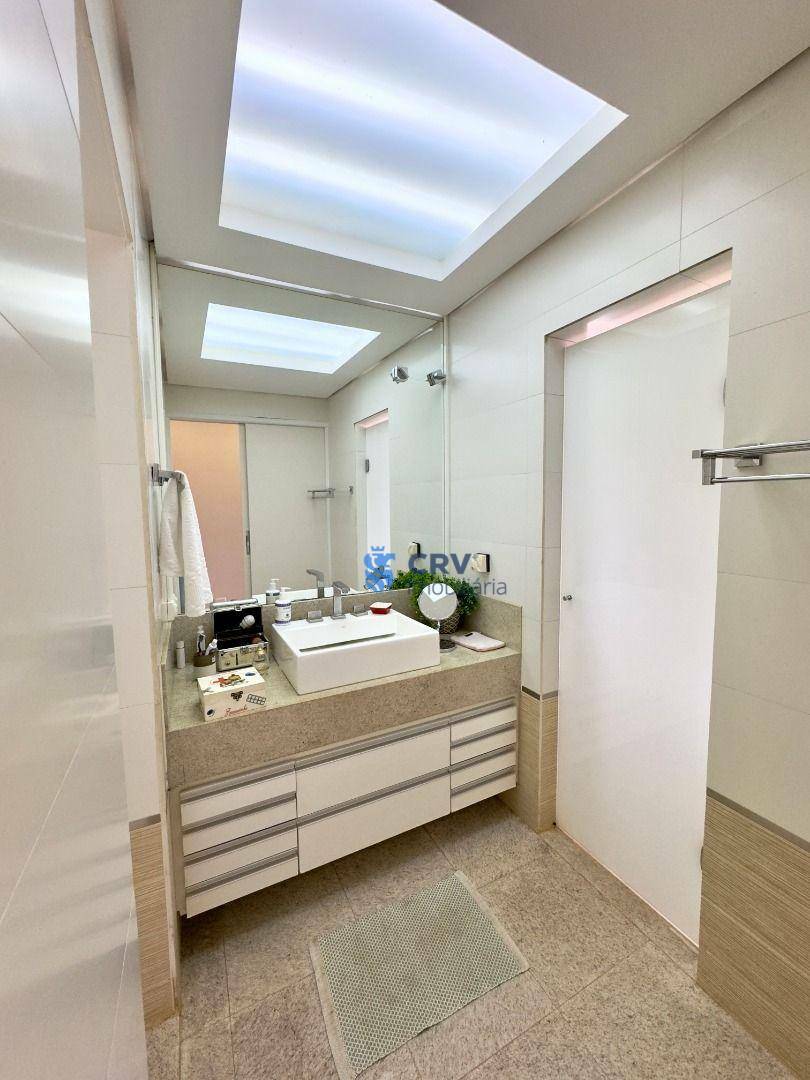 Sobrado à venda com 4 quartos, 331m² - Foto 9