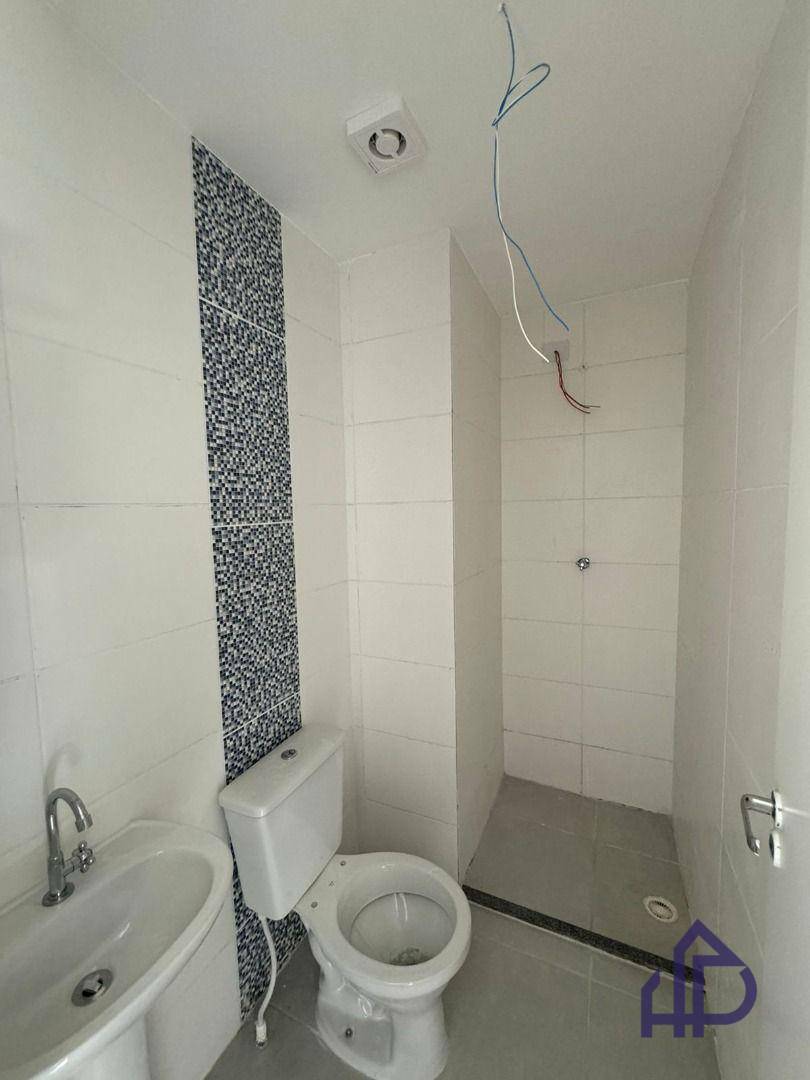 Apartamento para alugar com 2 quartos, 32m² - Foto 9