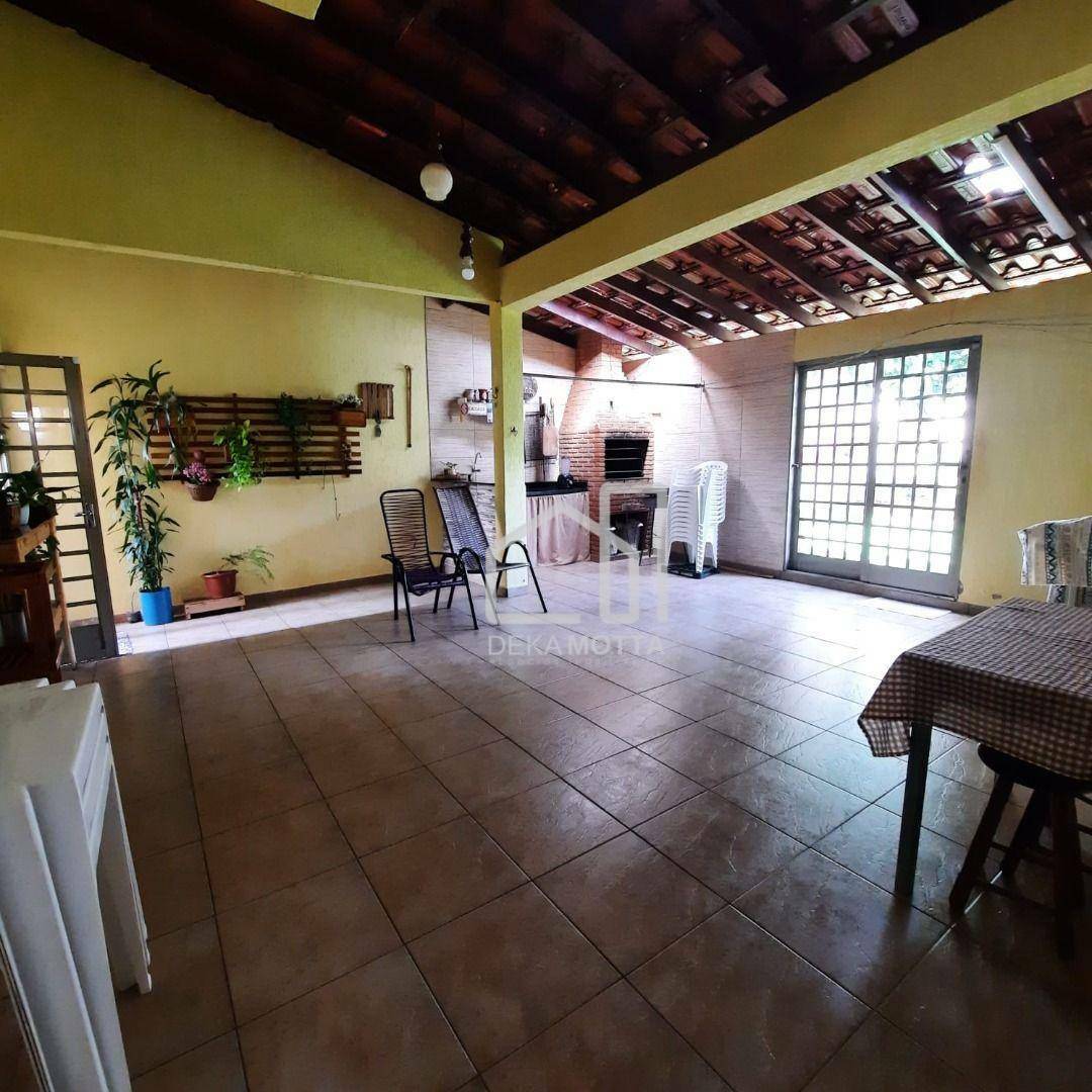 Casa à venda com 3 quartos, 234m² - Foto 13