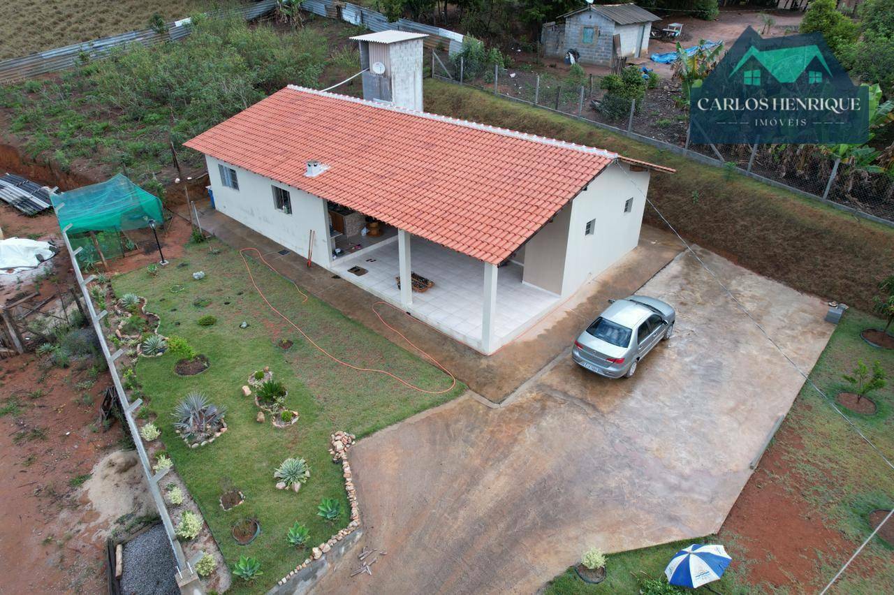 Chácara à venda com 3 quartos, 120m² - Foto 2