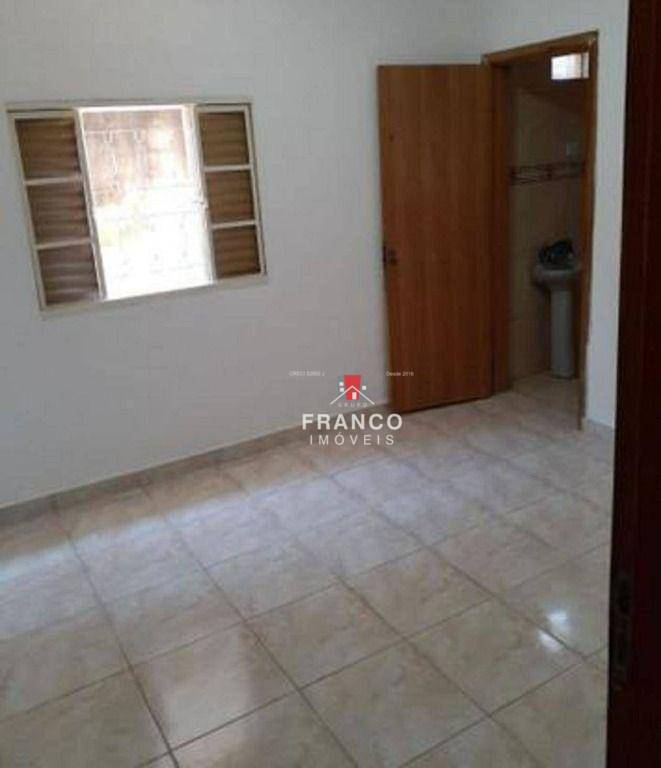 Casa à venda com 4 quartos, 189m² - Foto 6