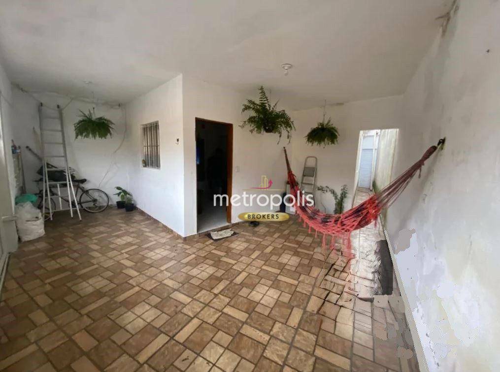 Casa à venda com 3 quartos, 210m² - Foto 2