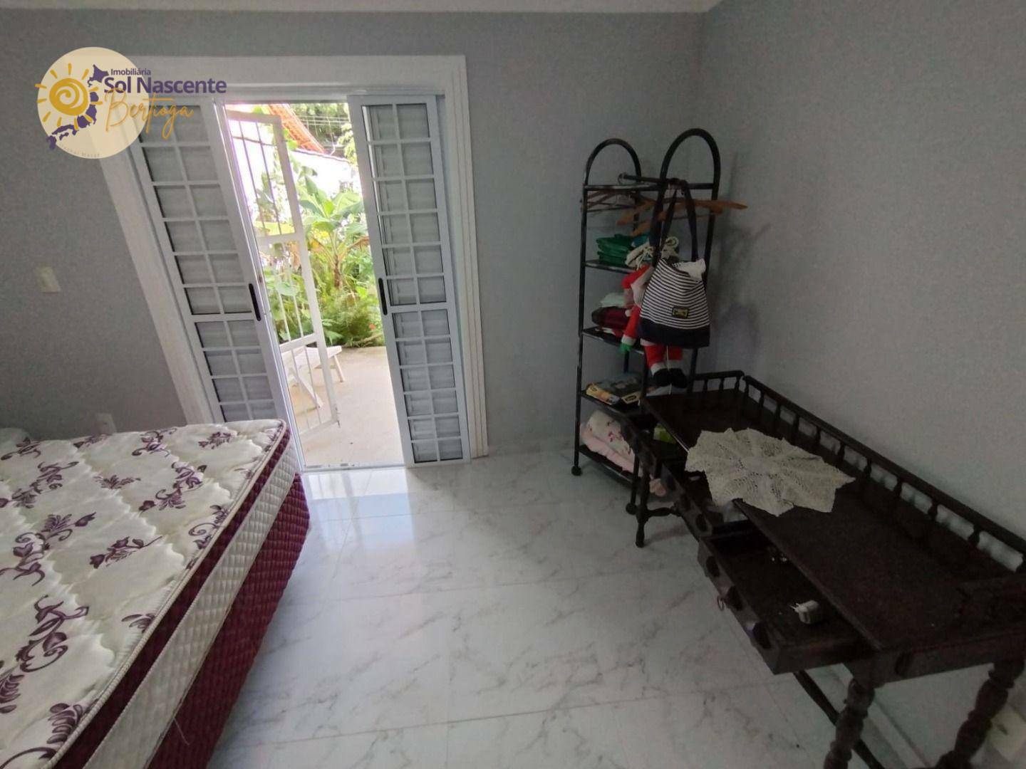 Casa à venda com 4 quartos, 180m² - Foto 30