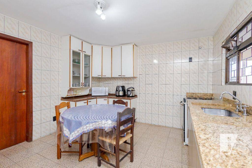 Casa à venda com 5 quartos, 180m² - Foto 9