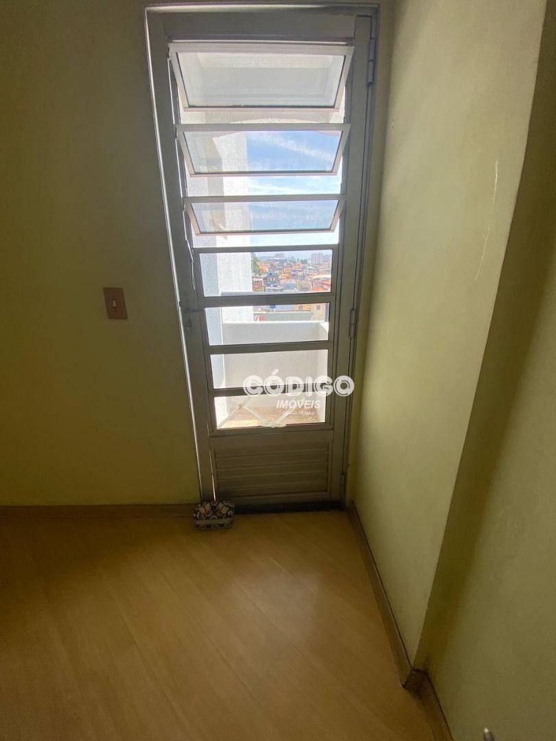 Apartamento à venda com 2 quartos, 64m² - Foto 15