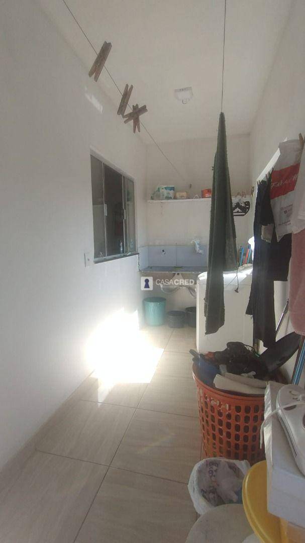 Casa à venda com 6 quartos, 350m² - Foto 17