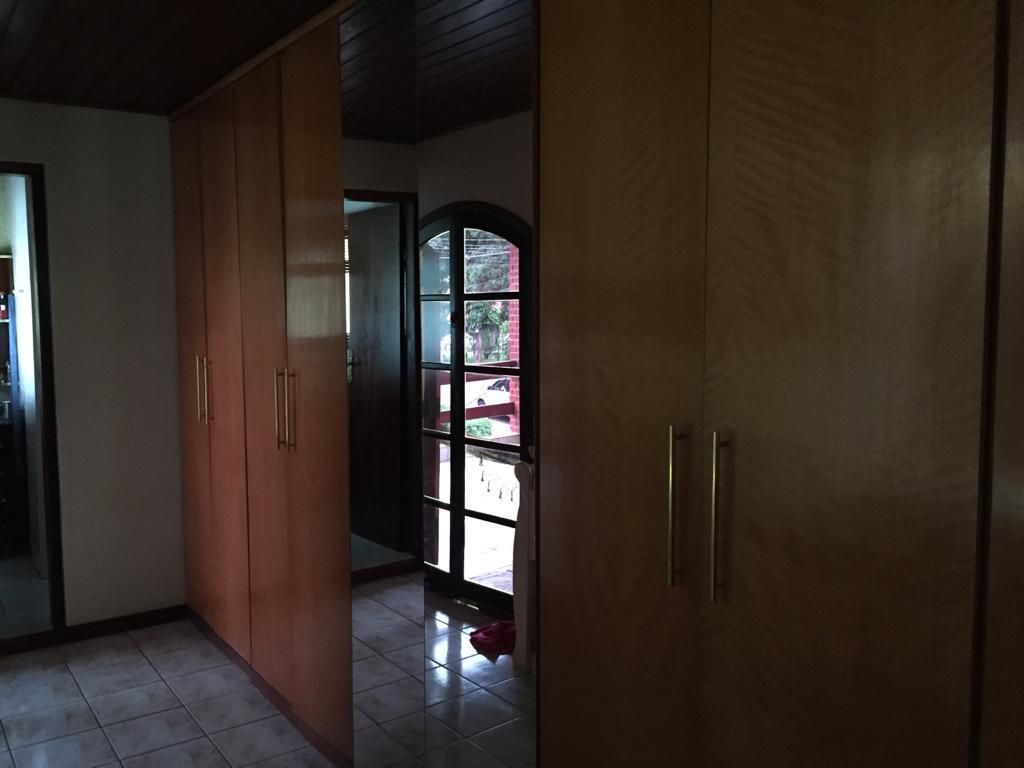 Casa à venda com 3 quartos, 340m² - Foto 6