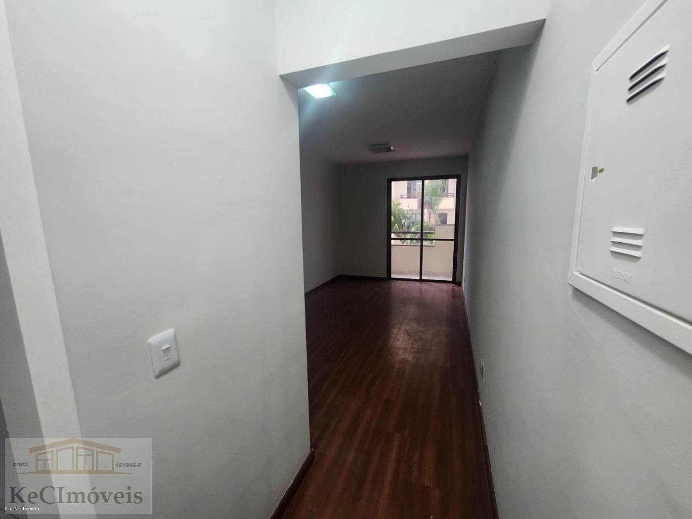 Apartamento à venda com 2 quartos, 61m² - Foto 16