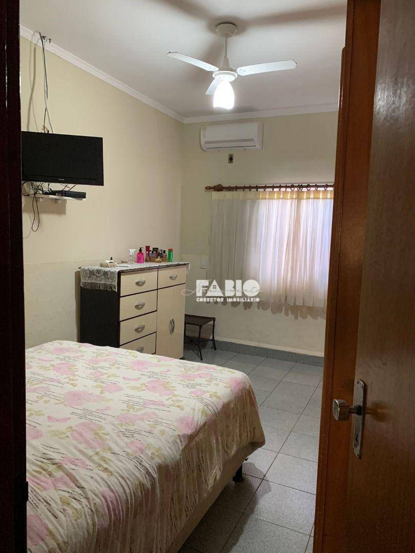 Casa à venda com 3 quartos, 180m² - Foto 17