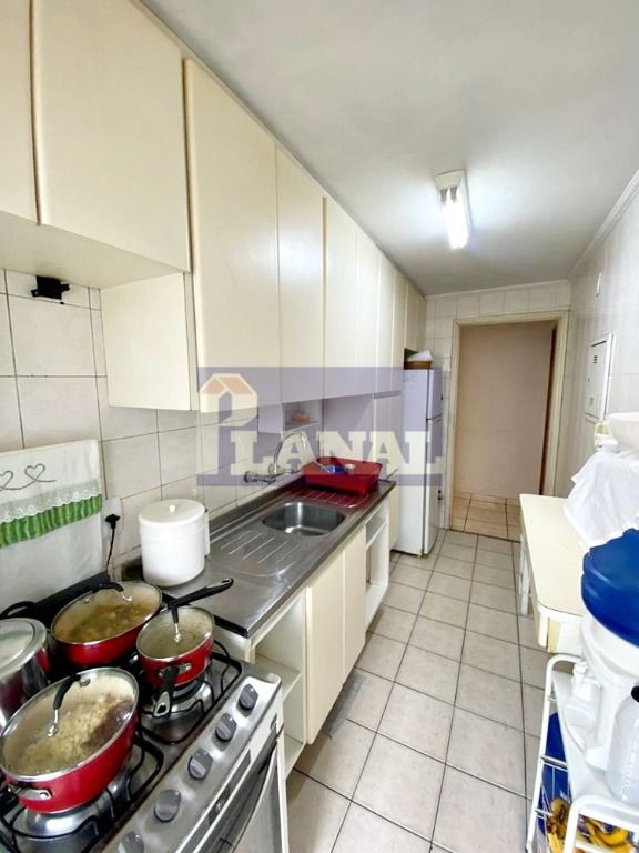 Apartamento à venda com 3 quartos, 121m² - Foto 8