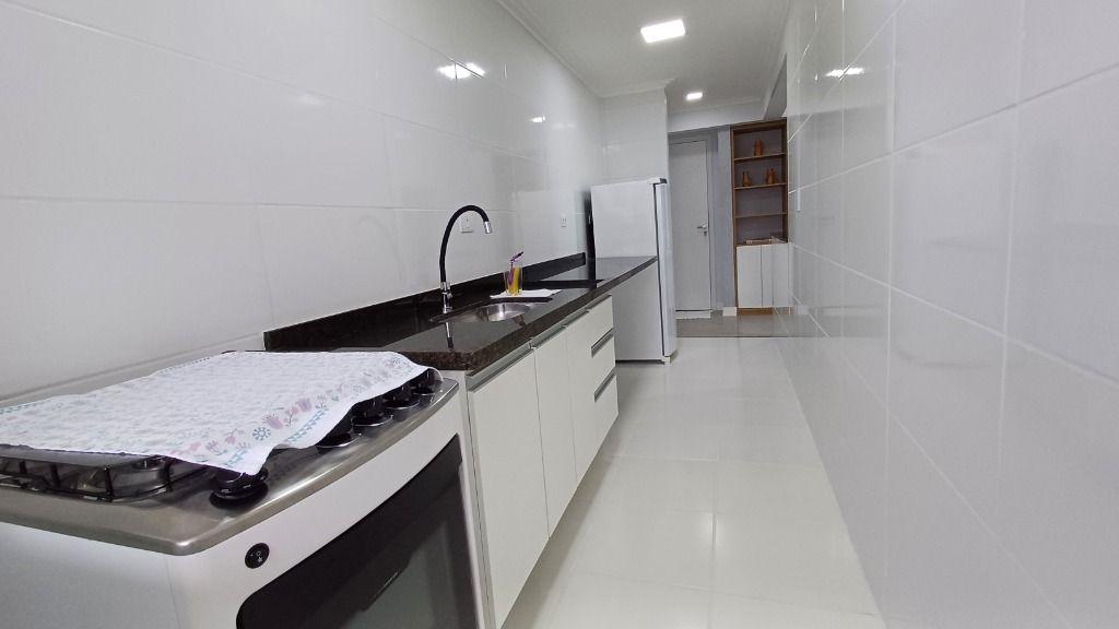 Apartamento à venda com 2 quartos, 72m² - Foto 8