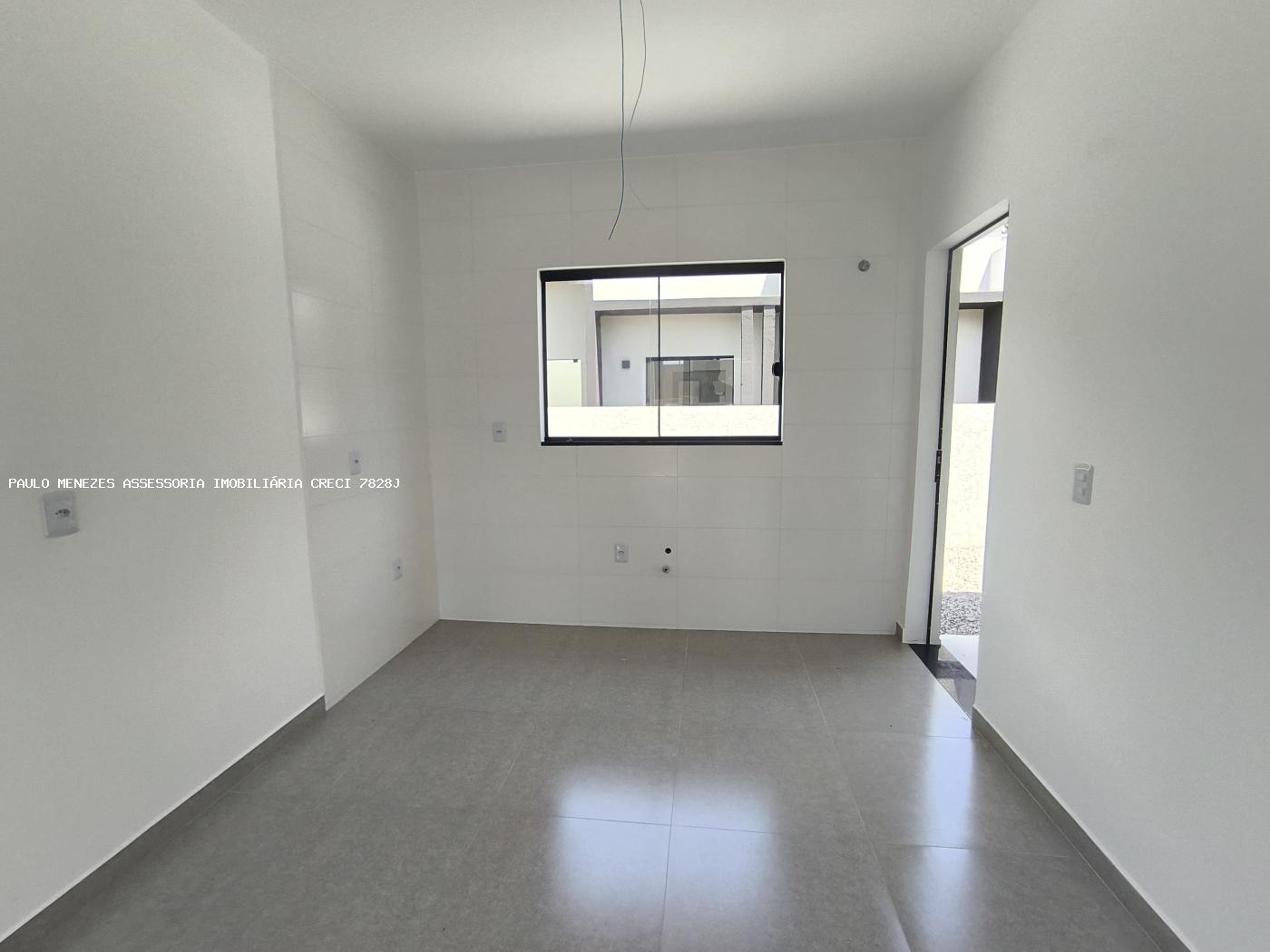 Casa à venda com 2 quartos, 93m² - Foto 9