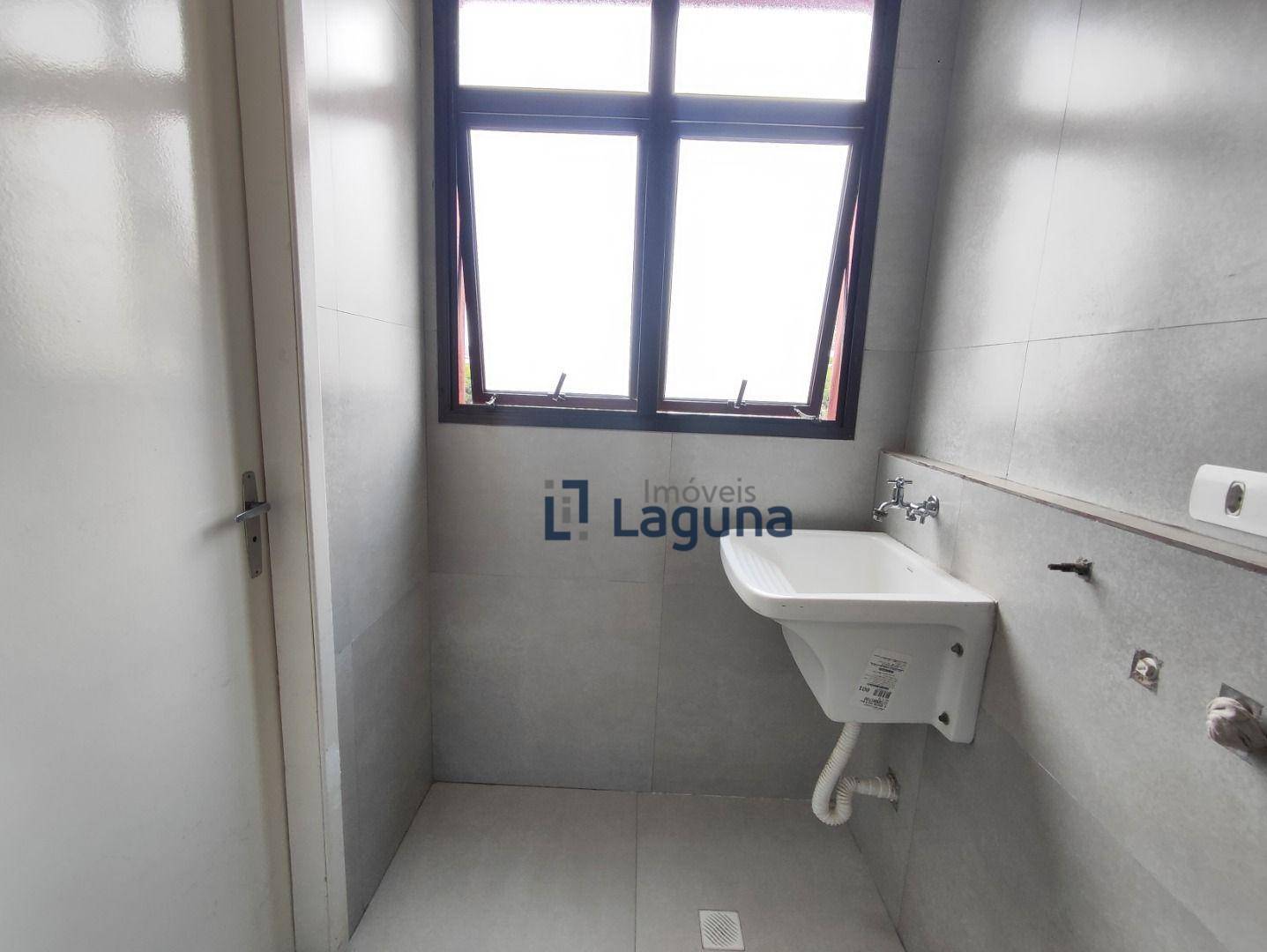 Apartamento para alugar com 3 quartos, 101m² - Foto 10