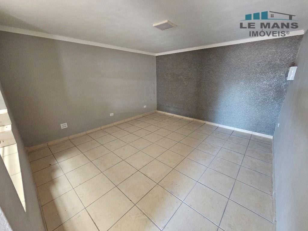 Casa à venda com 3 quartos, 217m² - Foto 17