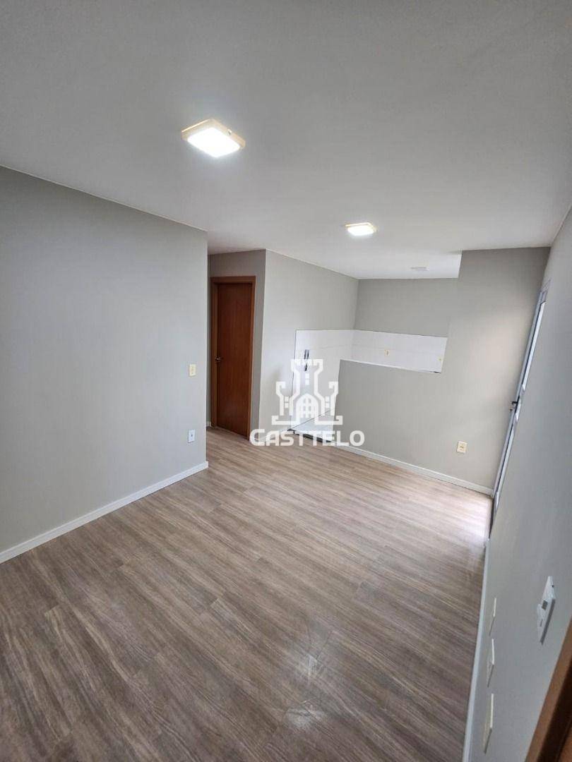 Apartamento para alugar com 2 quartos, 42m² - Foto 2