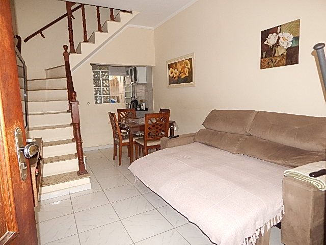 Sobrado à venda com 2 quartos, 65m² - Foto 1