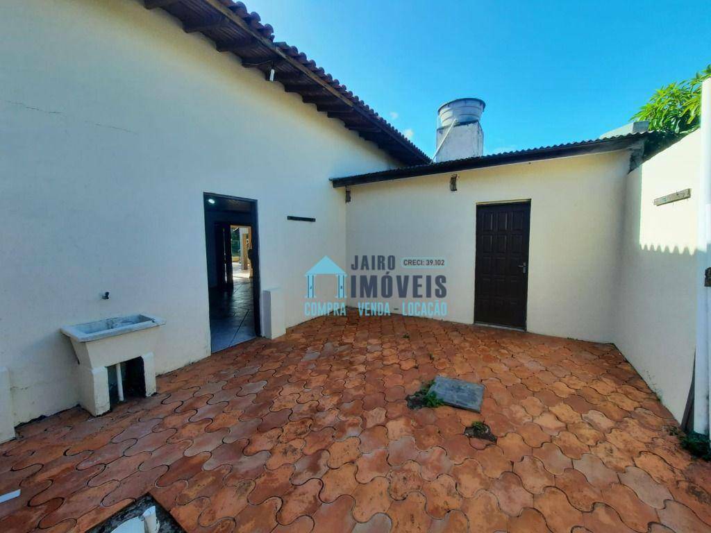 Casa à venda com 2 quartos, 150m² - Foto 14