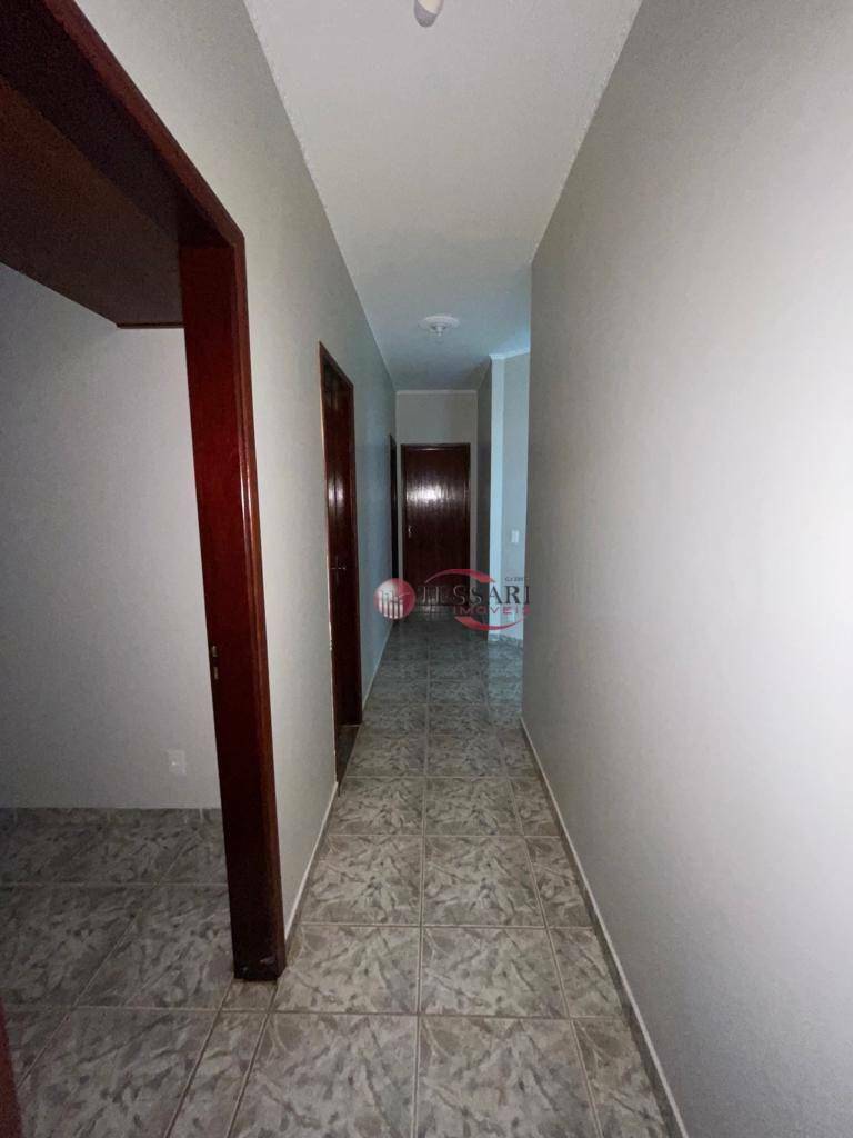 Casa à venda com 4 quartos, 290m² - Foto 14