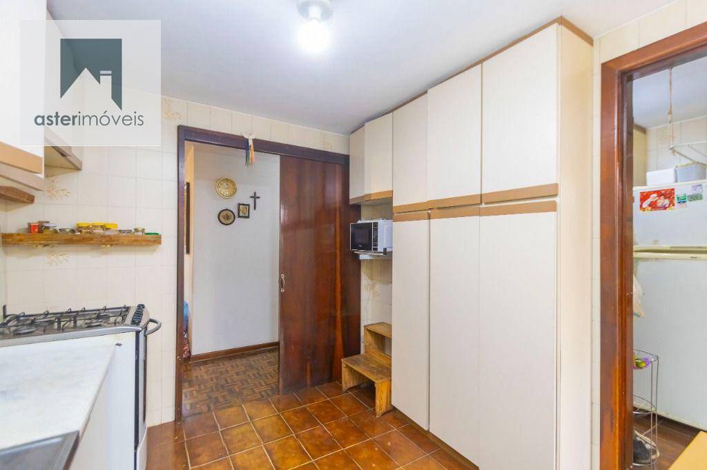 Casa à venda com 4 quartos, 180m² - Foto 12