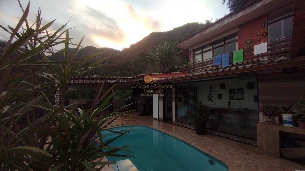 Casa à venda com 4 quartos, 226m² - Foto 32