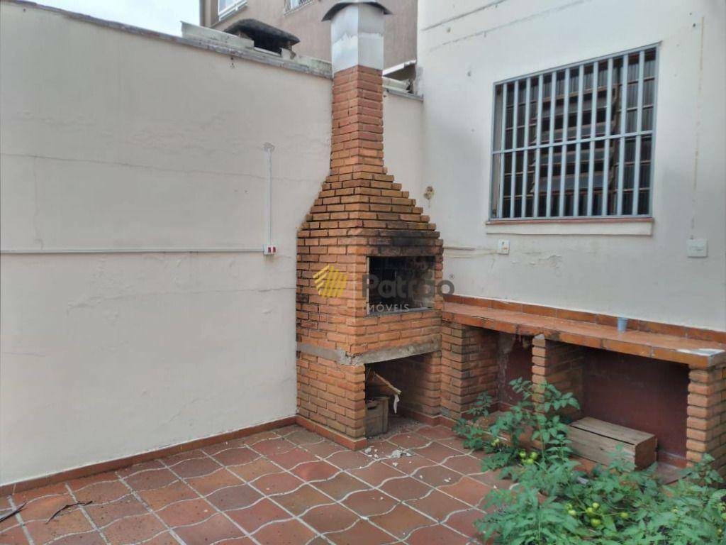 Sobrado à venda e aluguel com 3 quartos, 250m² - Foto 24