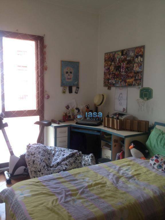 Apartamento à venda com 3 quartos, 145m² - Foto 4