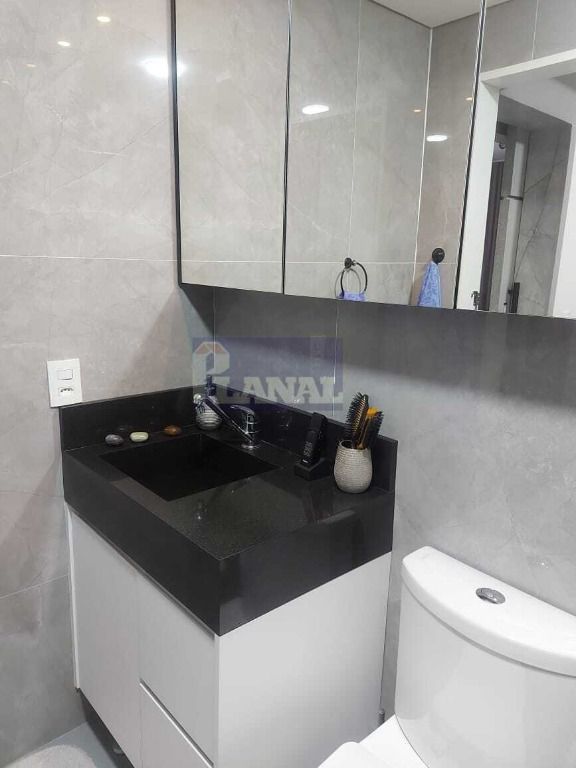 Apartamento à venda com 2 quartos, 63m² - Foto 10