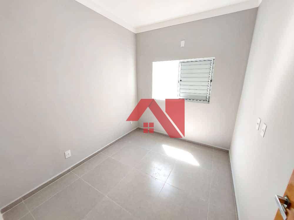 Casa à venda com 3 quartos, 90m² - Foto 13