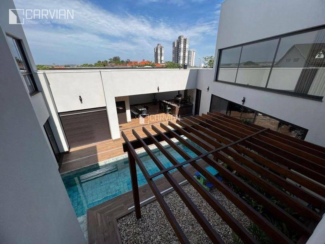 Casa de Condomínio à venda com 5 quartos, 450m² - Foto 39