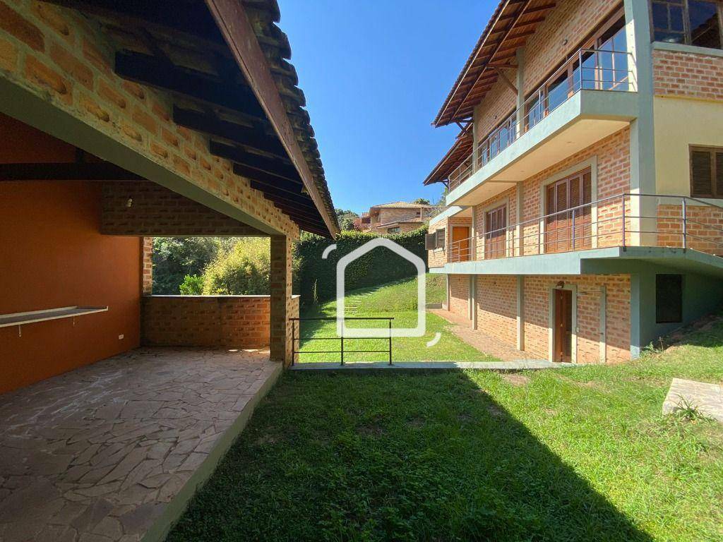 Casa para alugar com 4 quartos, 300m² - Foto 49