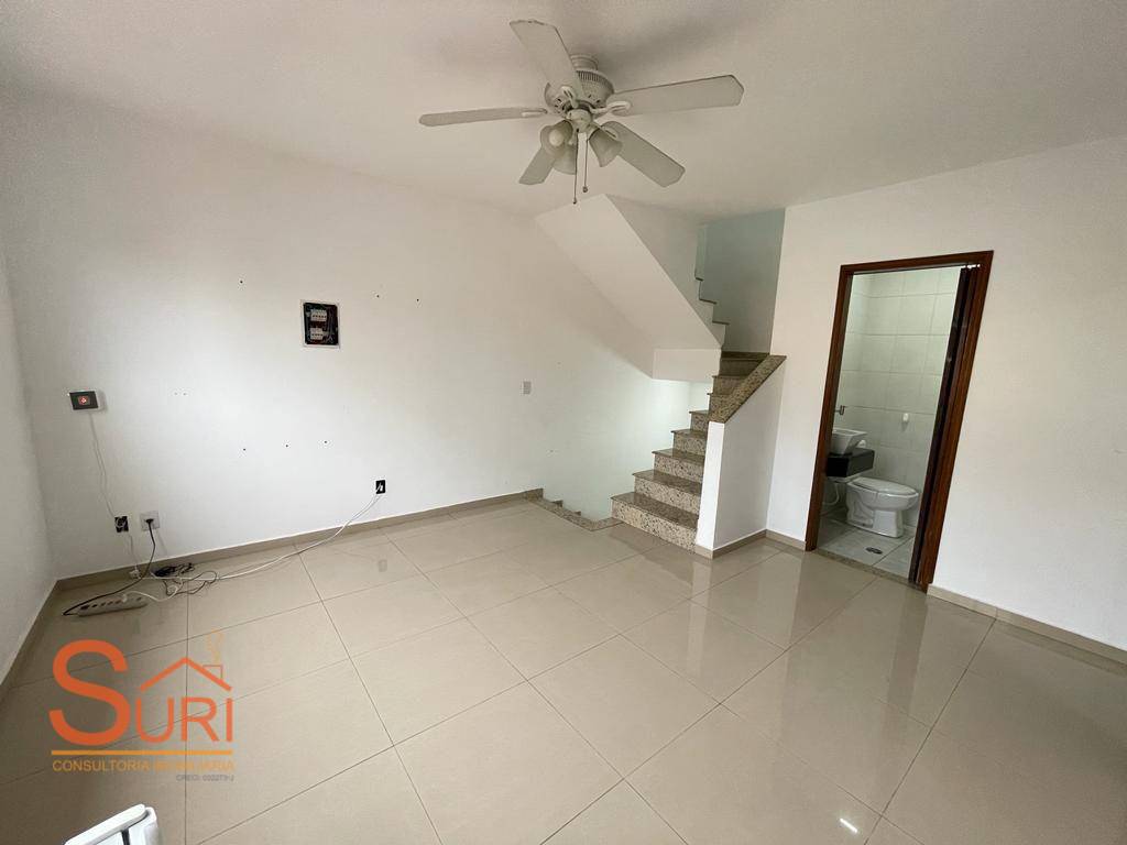 Sobrado à venda com 3 quartos, 122m² - Foto 1