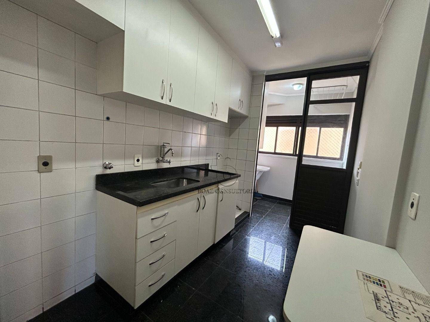 Apartamento para alugar com 3 quartos, 80m² - Foto 1