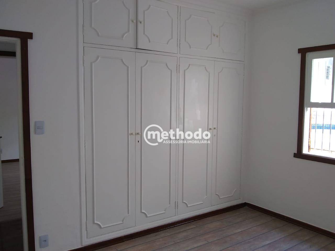 Casa à venda com 3 quartos, 220m² - Foto 13