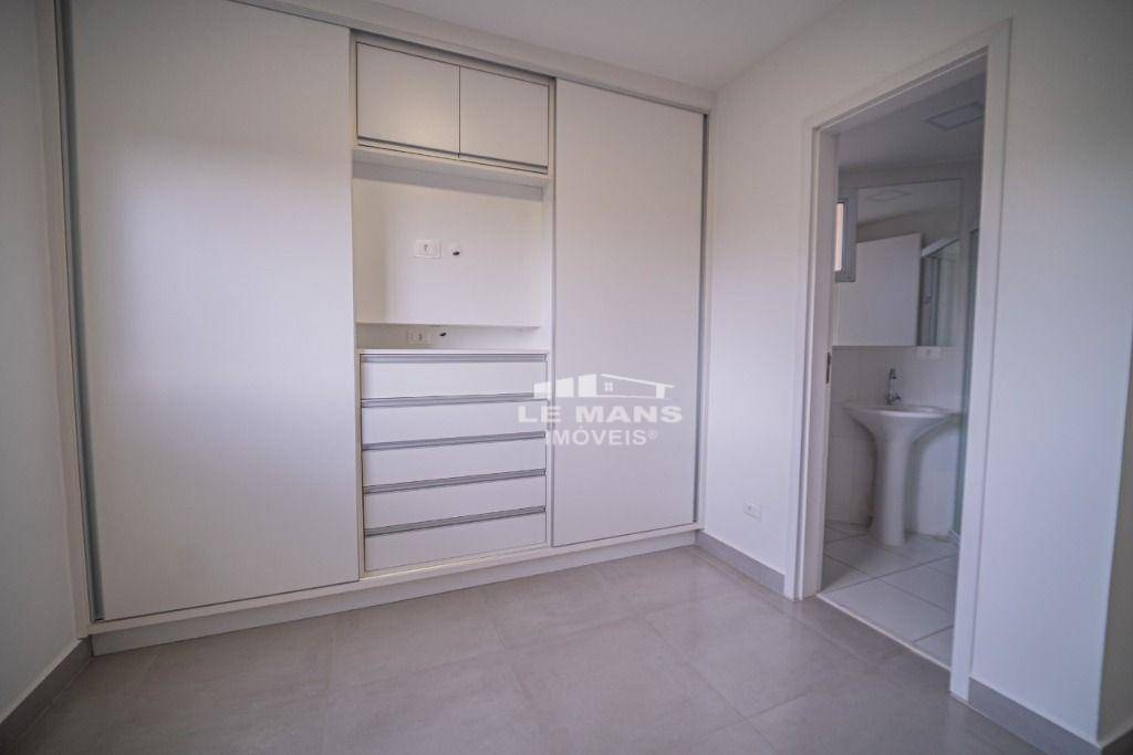 Apartamento à venda e aluguel com 2 quartos, 66m² - Foto 11